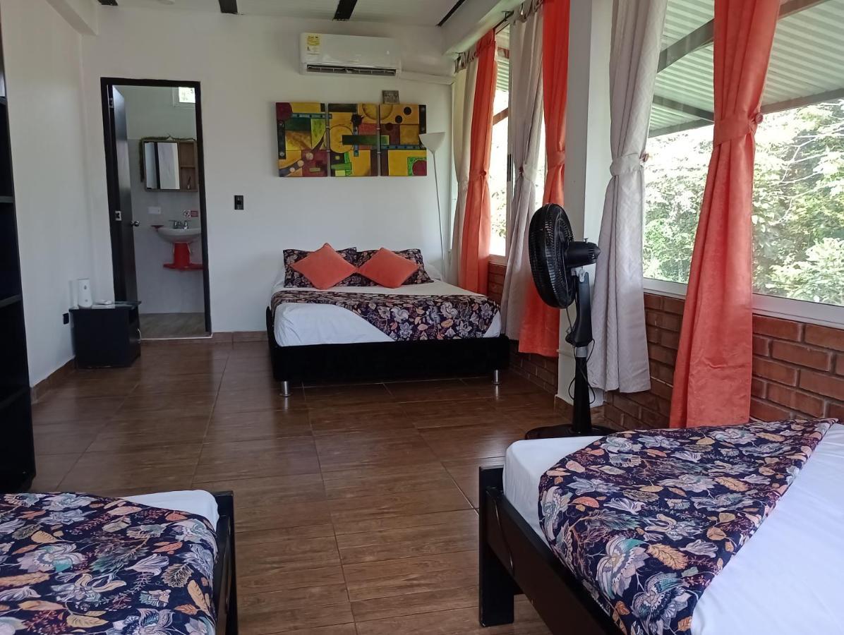 Alojamiento Rural Entre El Llano Y La Selva San Jose del Guaviare Ngoại thất bức ảnh