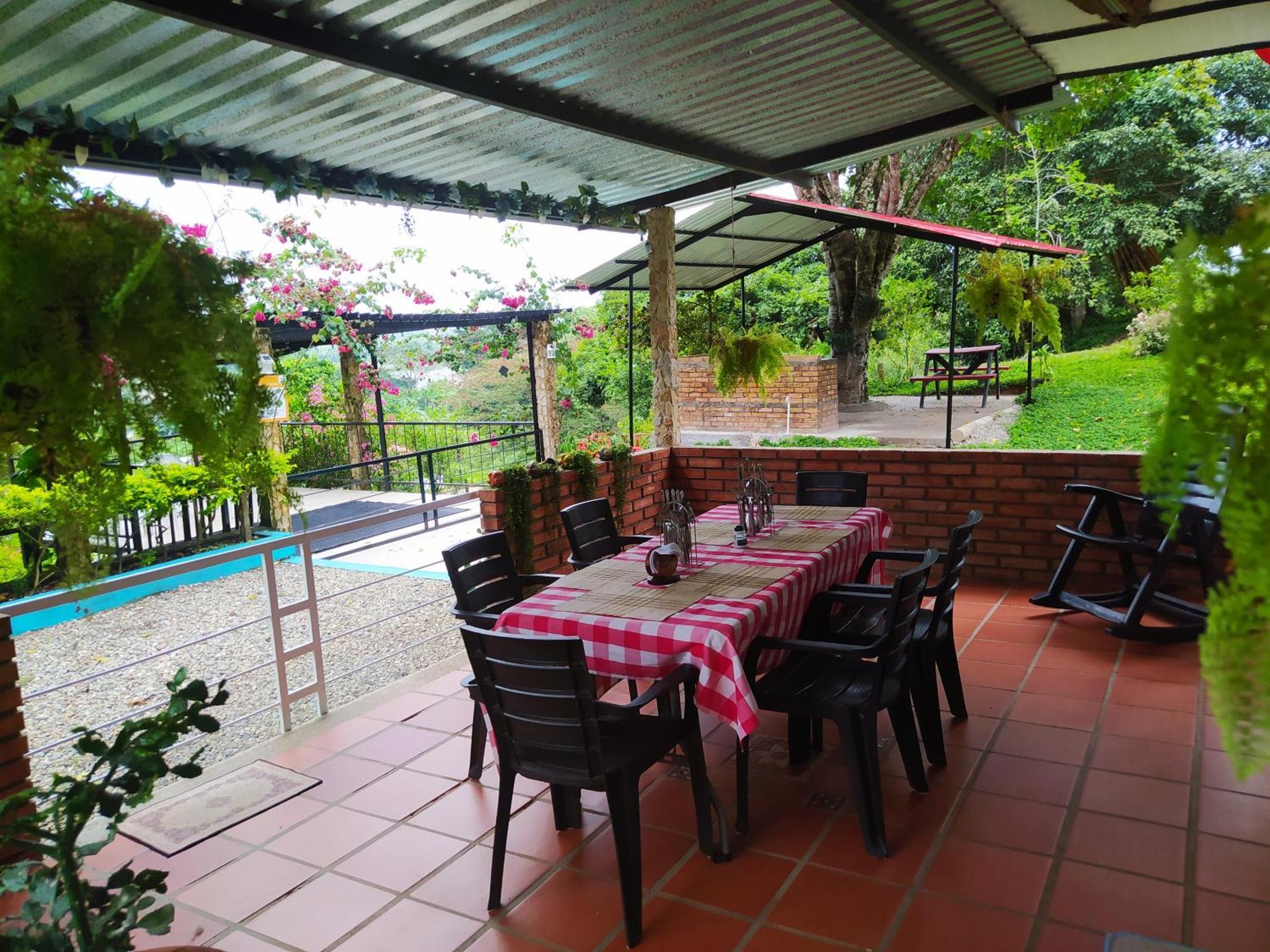 Alojamiento Rural Entre El Llano Y La Selva San Jose del Guaviare Ngoại thất bức ảnh